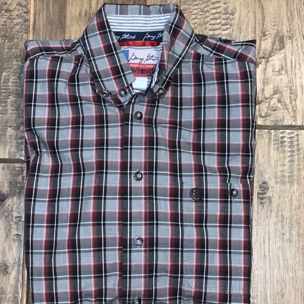 Wrangler George Strait cowboy cut button down.